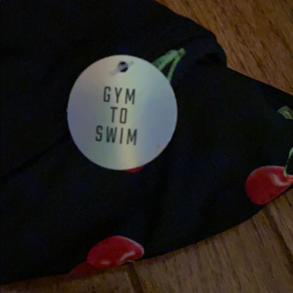 VS sport Swim to gym Shorts - Picture 3 of 5